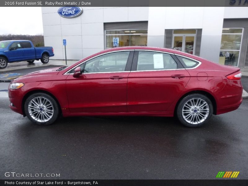 Ruby Red Metallic / Dune 2016 Ford Fusion SE