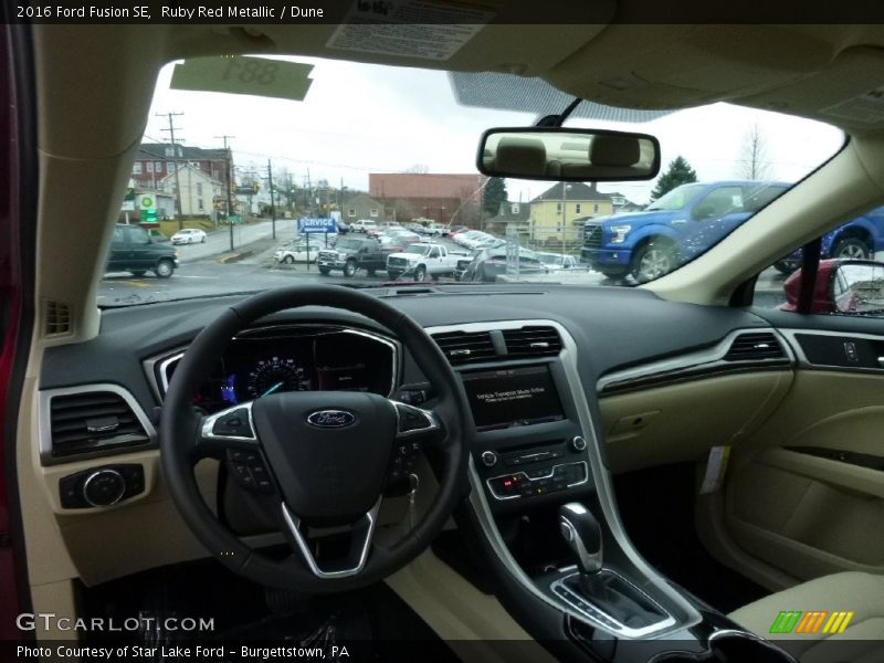 Ruby Red Metallic / Dune 2016 Ford Fusion SE