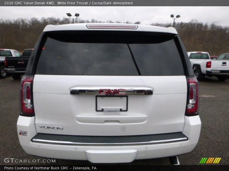 White Frost Tricoat / Cocoa/Dark Atmosphere 2016 GMC Yukon Denali 4WD