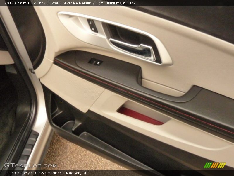 Silver Ice Metallic / Light Titanium/Jet Black 2013 Chevrolet Equinox LT AWD