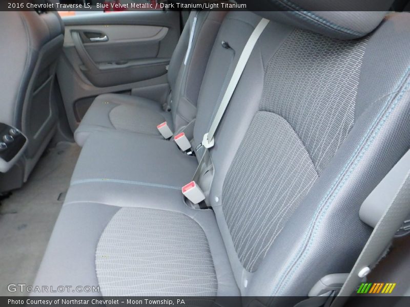 Blue Velvet Metallic / Dark Titanium/Light Titanium 2016 Chevrolet Traverse LS