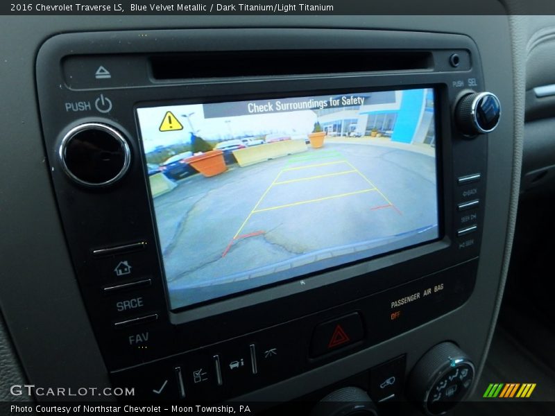 Blue Velvet Metallic / Dark Titanium/Light Titanium 2016 Chevrolet Traverse LS
