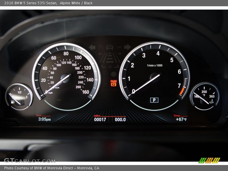 Alpine White / Black 2016 BMW 5 Series 535i Sedan