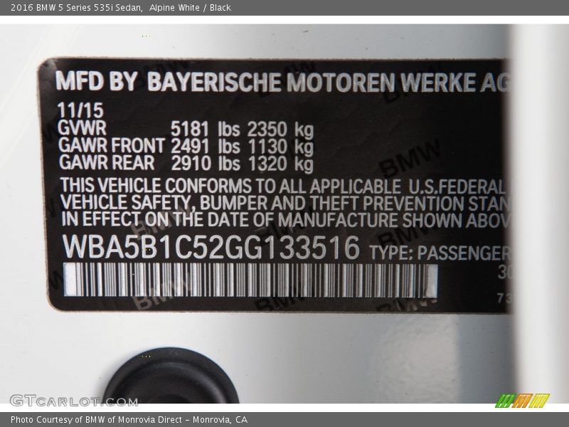 Alpine White / Black 2016 BMW 5 Series 535i Sedan