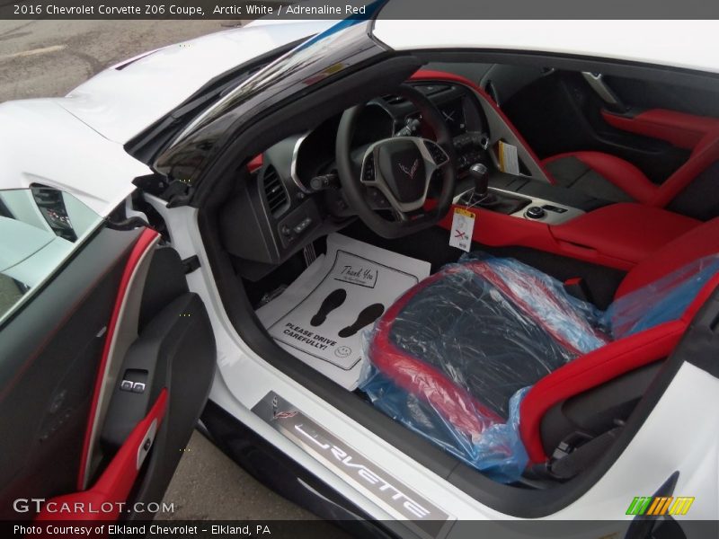 Arctic White / Adrenaline Red 2016 Chevrolet Corvette Z06 Coupe