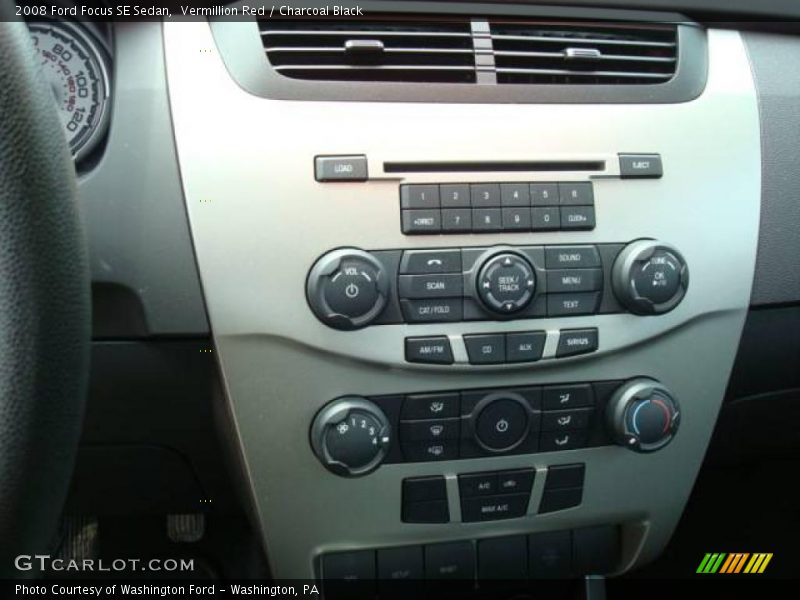 Vermillion Red / Charcoal Black 2008 Ford Focus SE Sedan