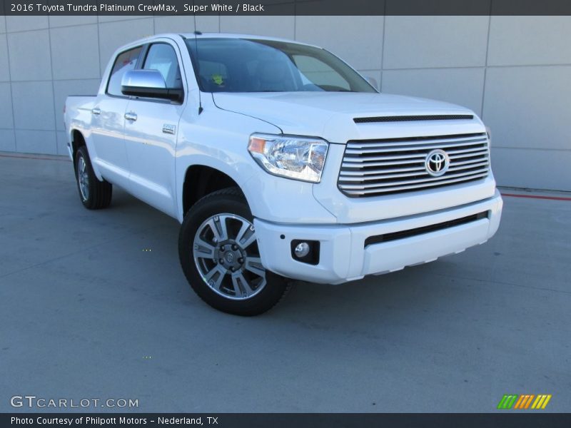 Super White / Black 2016 Toyota Tundra Platinum CrewMax