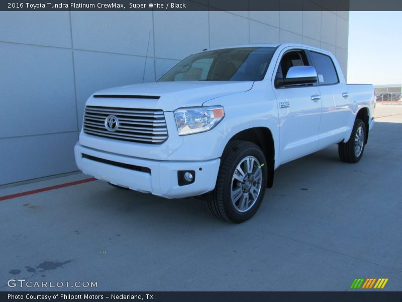Super White / Black 2016 Toyota Tundra Platinum CrewMax