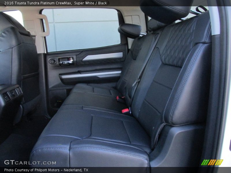 Super White / Black 2016 Toyota Tundra Platinum CrewMax