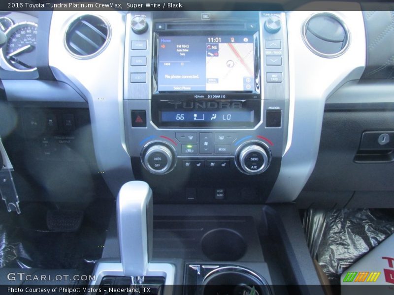 Super White / Black 2016 Toyota Tundra Platinum CrewMax