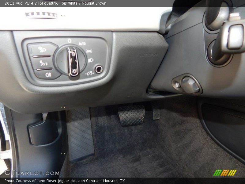 Ibis White / Nougat Brown 2011 Audi A8 4.2 FSI quattro