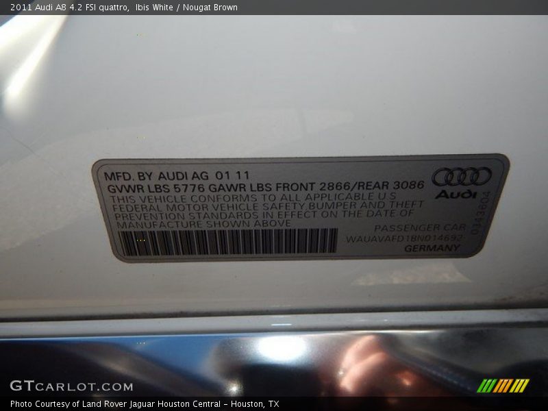 Ibis White / Nougat Brown 2011 Audi A8 4.2 FSI quattro