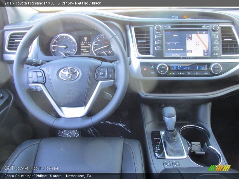 Silver Sky Metallic / Black 2016 Toyota Highlander XLE