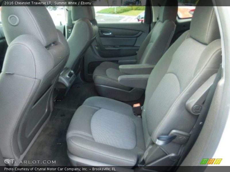 Summit White / Ebony 2016 Chevrolet Traverse LT