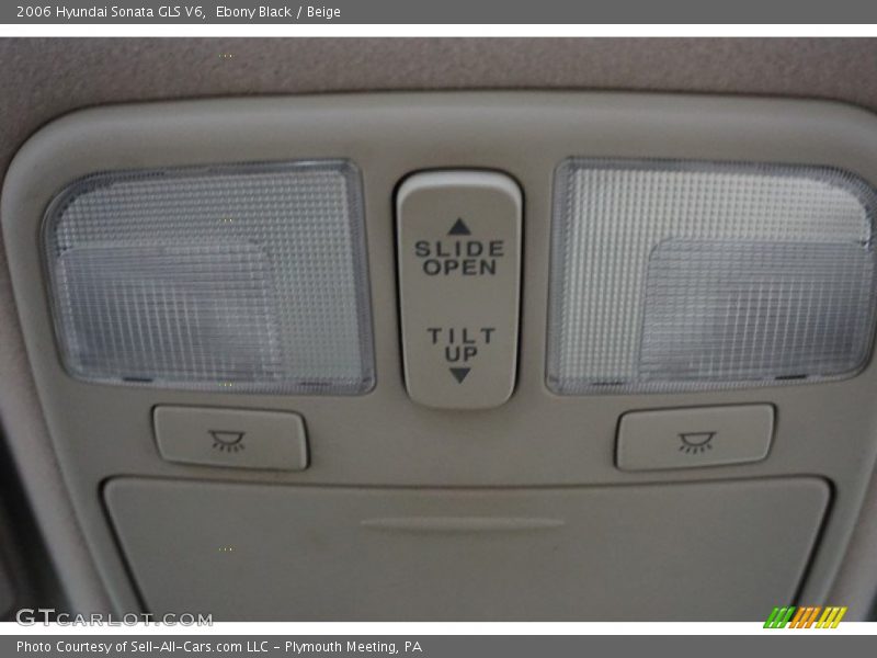 Ebony Black / Beige 2006 Hyundai Sonata GLS V6