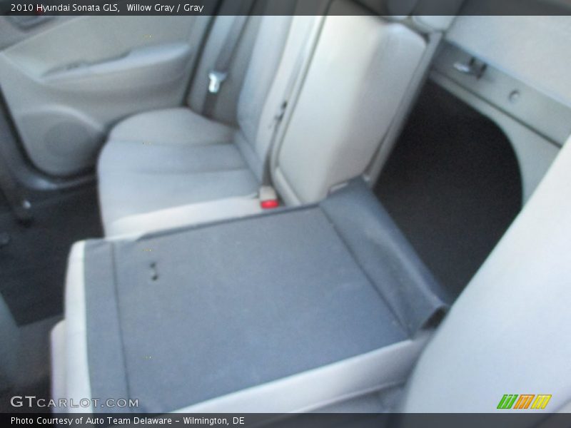 Willow Gray / Gray 2010 Hyundai Sonata GLS