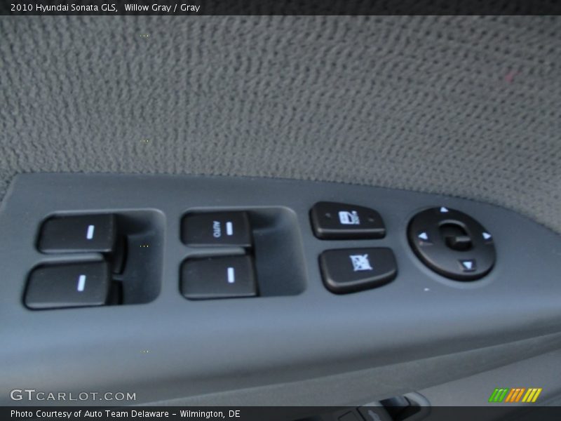 Willow Gray / Gray 2010 Hyundai Sonata GLS