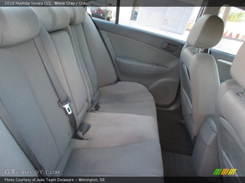 Willow Gray / Gray 2010 Hyundai Sonata GLS