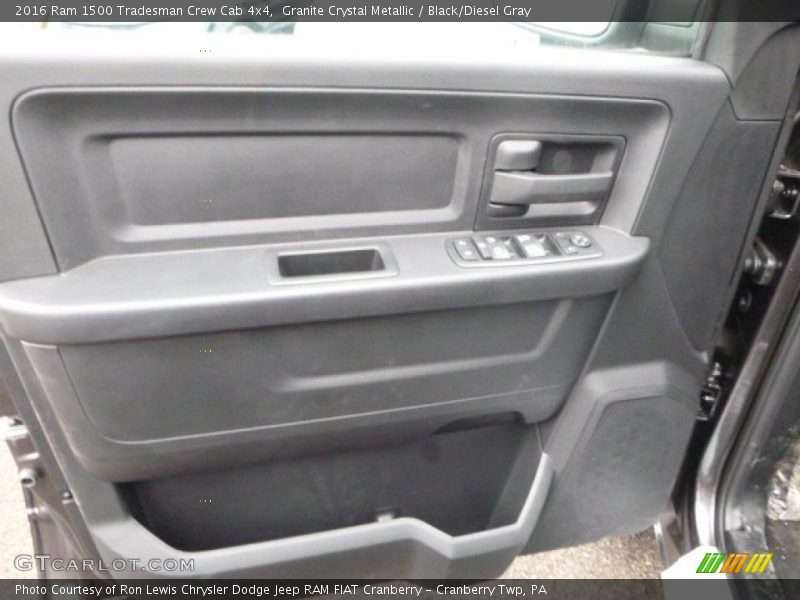 Granite Crystal Metallic / Black/Diesel Gray 2016 Ram 1500 Tradesman Crew Cab 4x4