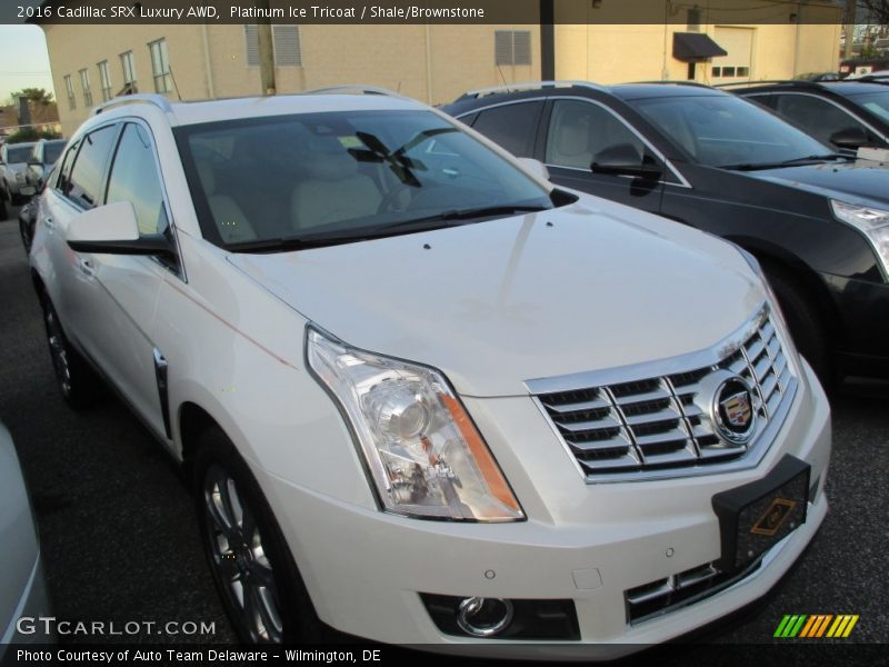 Platinum Ice Tricoat / Shale/Brownstone 2016 Cadillac SRX Luxury AWD