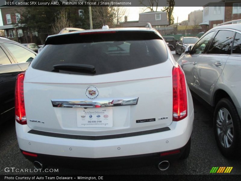 Platinum Ice Tricoat / Shale/Brownstone 2016 Cadillac SRX Luxury AWD