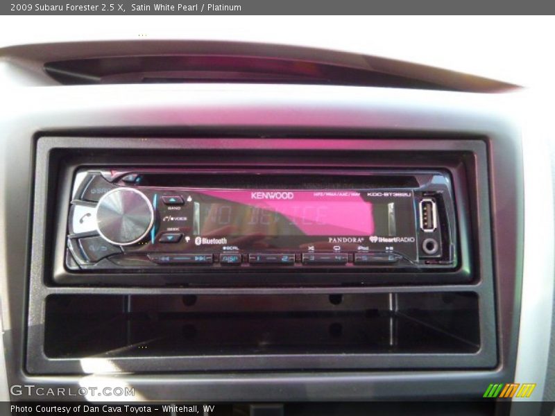 Satin White Pearl / Platinum 2009 Subaru Forester 2.5 X