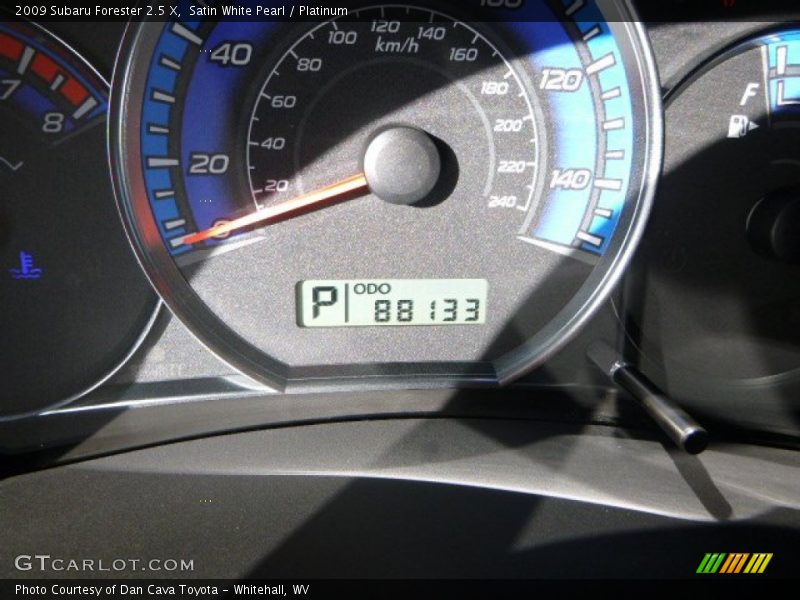 Satin White Pearl / Platinum 2009 Subaru Forester 2.5 X