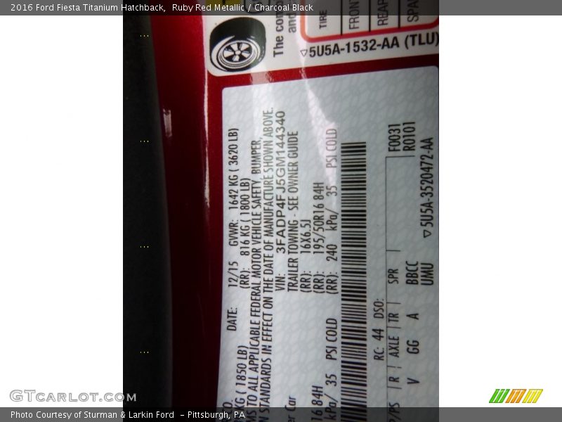 Ruby Red Metallic / Charcoal Black 2016 Ford Fiesta Titanium Hatchback
