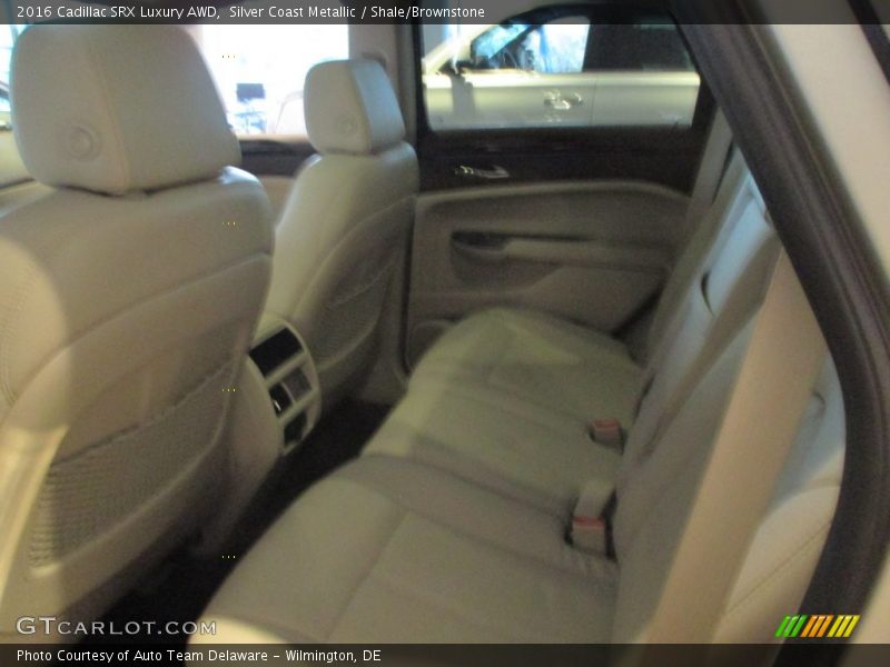 Silver Coast Metallic / Shale/Brownstone 2016 Cadillac SRX Luxury AWD