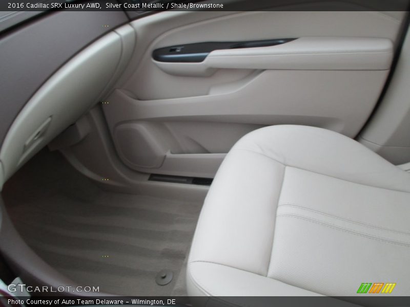 Silver Coast Metallic / Shale/Brownstone 2016 Cadillac SRX Luxury AWD