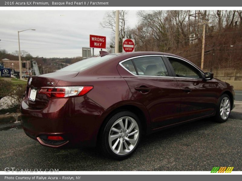 Basque Red Pearl II / Parchment 2016 Acura ILX Premium