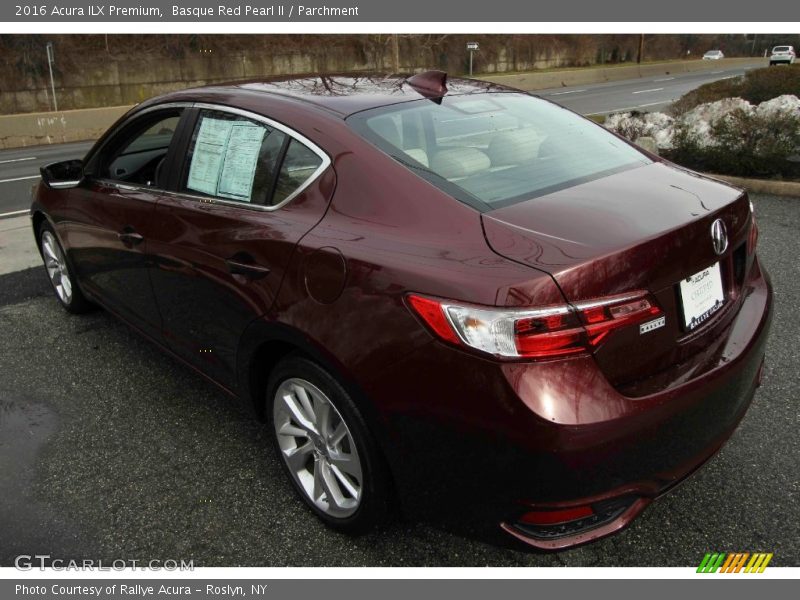 Basque Red Pearl II / Parchment 2016 Acura ILX Premium