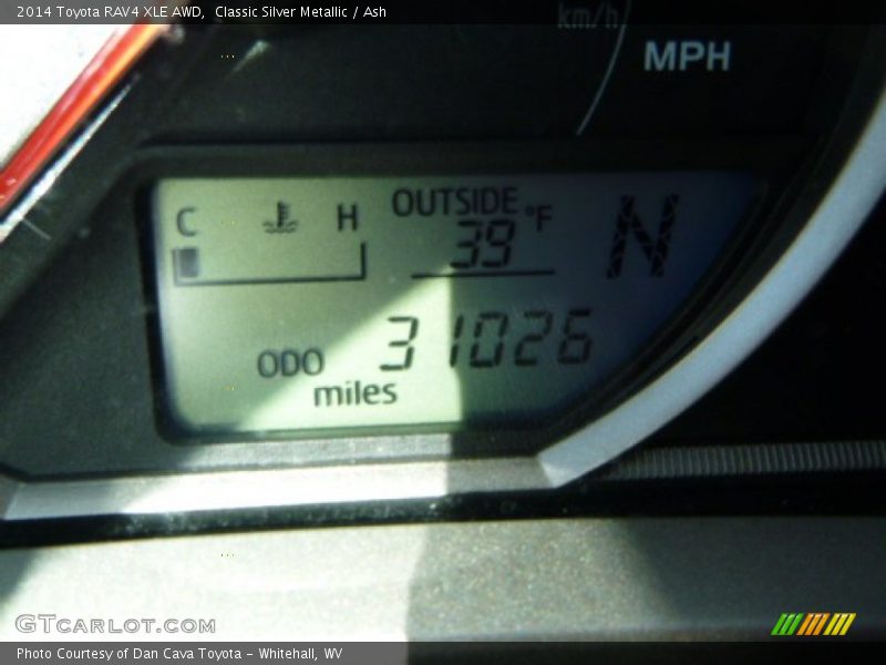 Classic Silver Metallic / Ash 2014 Toyota RAV4 XLE AWD