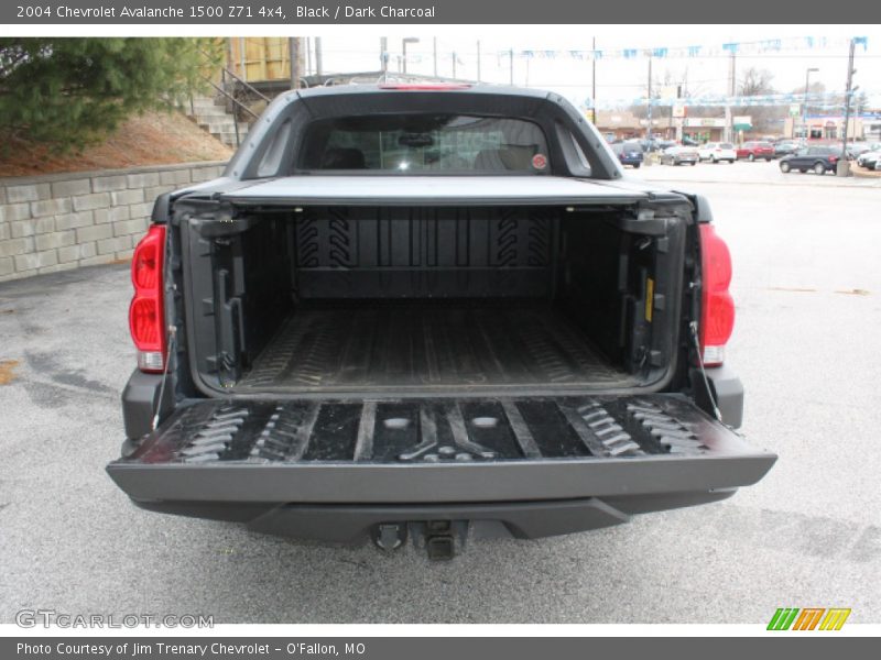 Black / Dark Charcoal 2004 Chevrolet Avalanche 1500 Z71 4x4