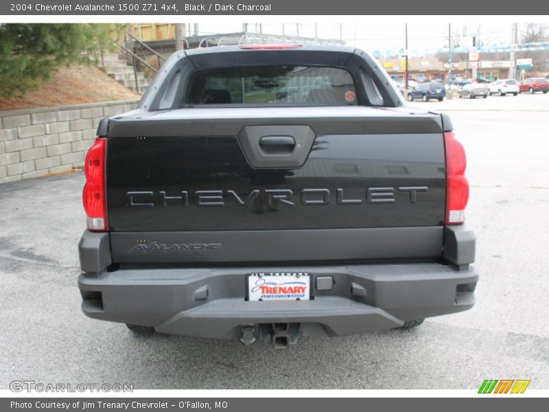 Black / Dark Charcoal 2004 Chevrolet Avalanche 1500 Z71 4x4
