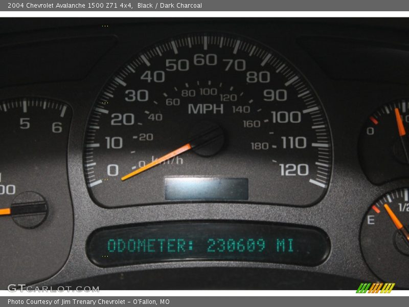 Black / Dark Charcoal 2004 Chevrolet Avalanche 1500 Z71 4x4