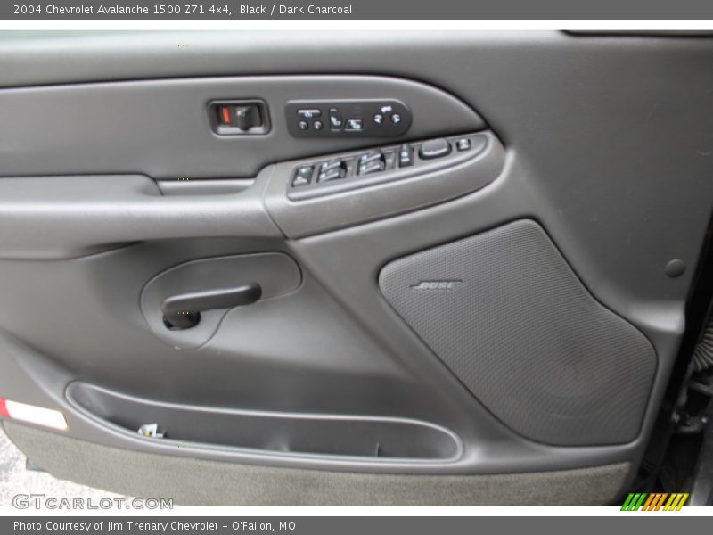 Black / Dark Charcoal 2004 Chevrolet Avalanche 1500 Z71 4x4