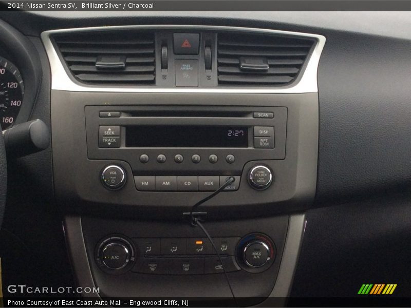Brilliant Silver / Charcoal 2014 Nissan Sentra SV