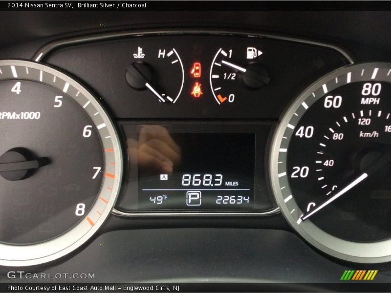 Brilliant Silver / Charcoal 2014 Nissan Sentra SV