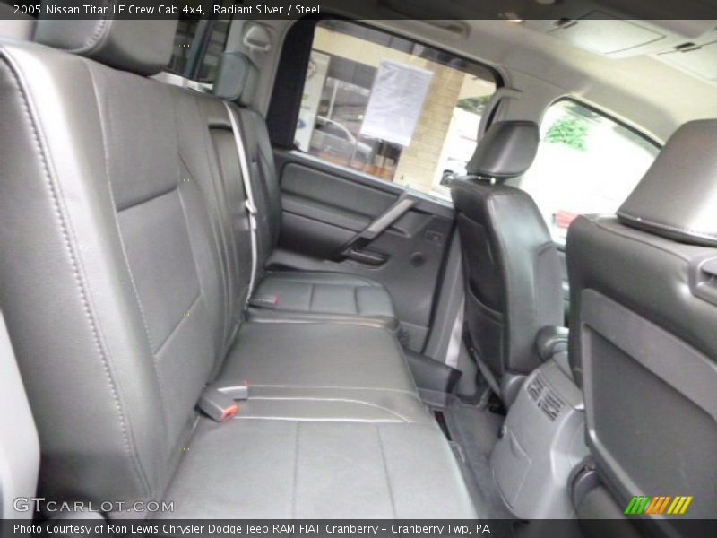 Radiant Silver / Steel 2005 Nissan Titan LE Crew Cab 4x4