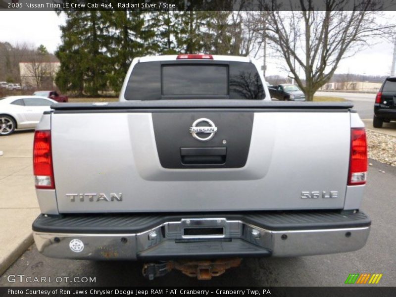 Radiant Silver / Steel 2005 Nissan Titan LE Crew Cab 4x4