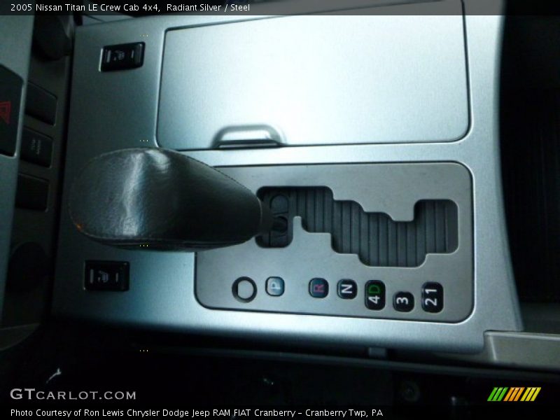 Radiant Silver / Steel 2005 Nissan Titan LE Crew Cab 4x4