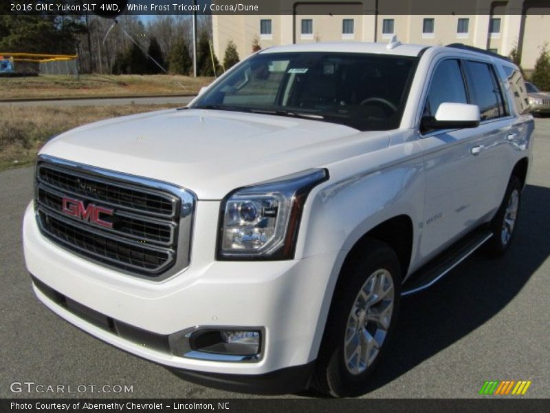 White Frost Tricoat / Cocoa/Dune 2016 GMC Yukon SLT 4WD