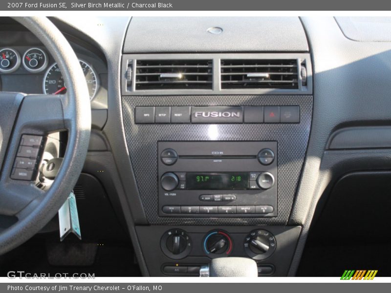 Silver Birch Metallic / Charcoal Black 2007 Ford Fusion SE