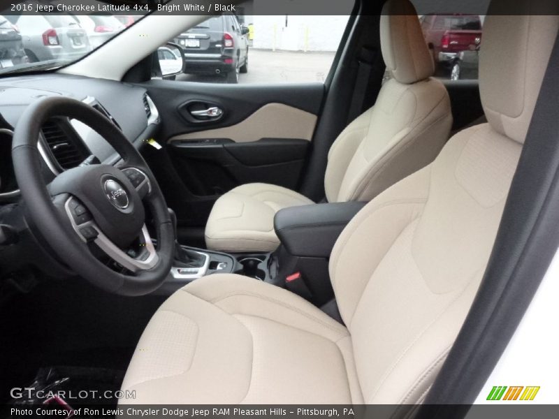 Bright White / Black 2016 Jeep Cherokee Latitude 4x4