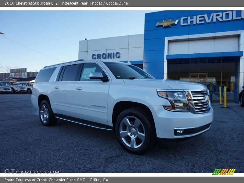 Iridescent Pearl Tricoat / Cocoa/Dune 2016 Chevrolet Suburban LTZ