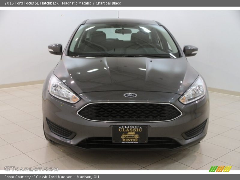 Magnetic Metallic / Charcoal Black 2015 Ford Focus SE Hatchback