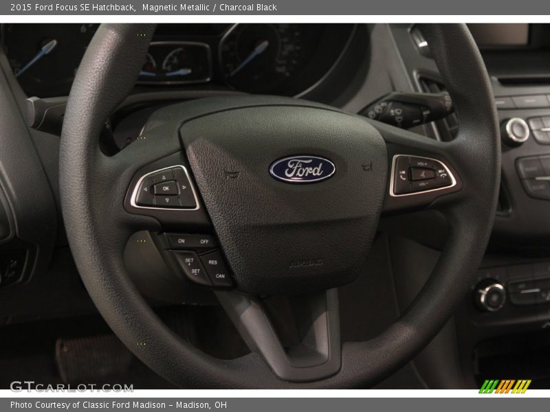 Magnetic Metallic / Charcoal Black 2015 Ford Focus SE Hatchback