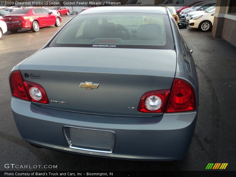 Golden Pewter Metallic / Titanium 2009 Chevrolet Malibu LS Sedan