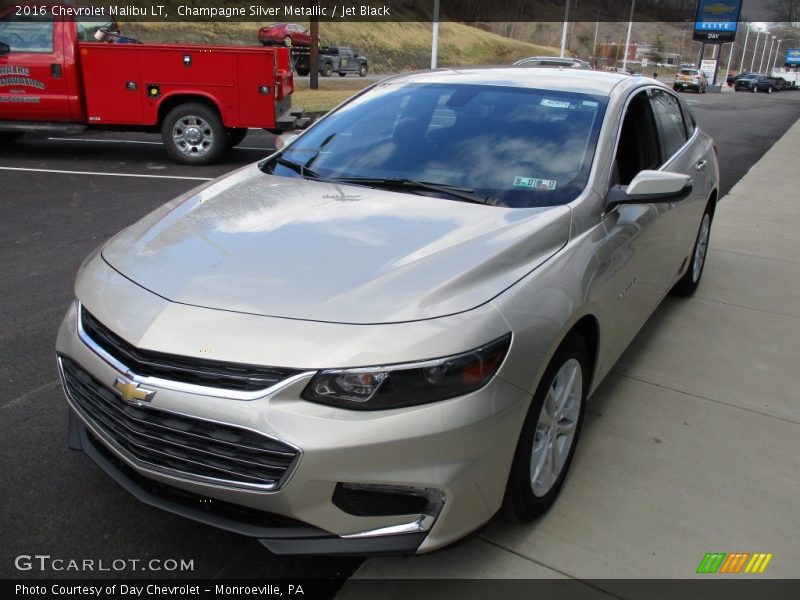 Champagne Silver Metallic / Jet Black 2016 Chevrolet Malibu LT